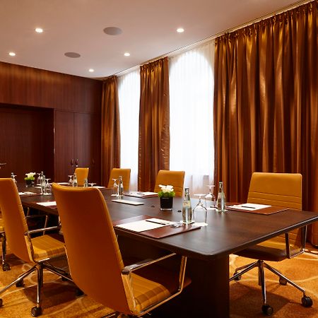 Vier Jahreszeiten Kempinski Muenchen Eksteriør bilde Meeting room