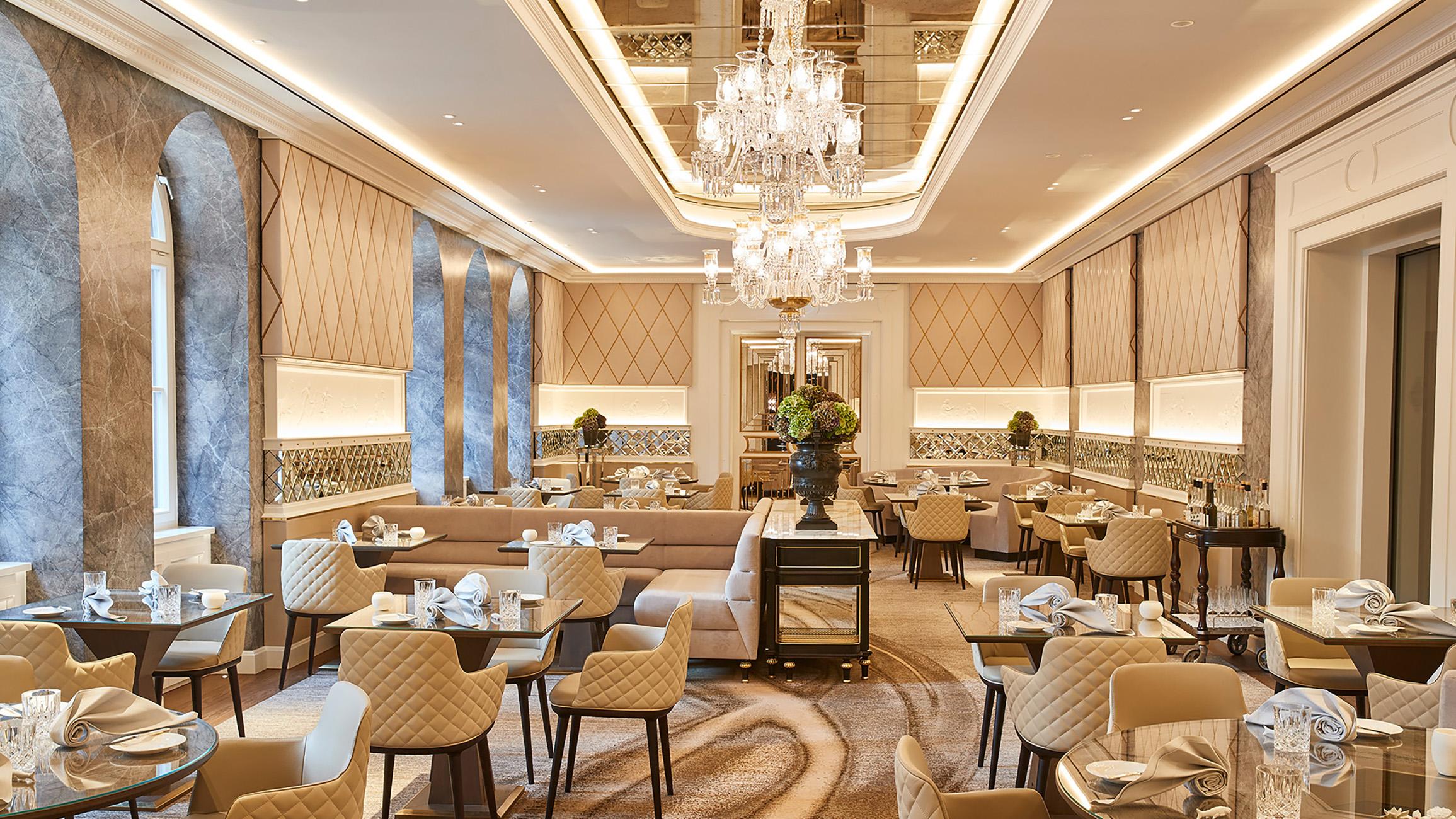 Vier Jahreszeiten Kempinski Muenchen Eksteriør bilde The restaurant