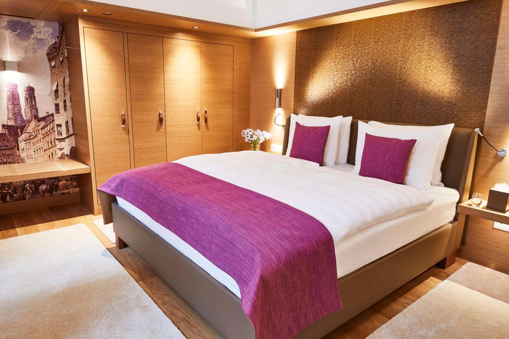 Vier Jahreszeiten Kempinski Muenchen Eksteriør bilde A typical bedroom